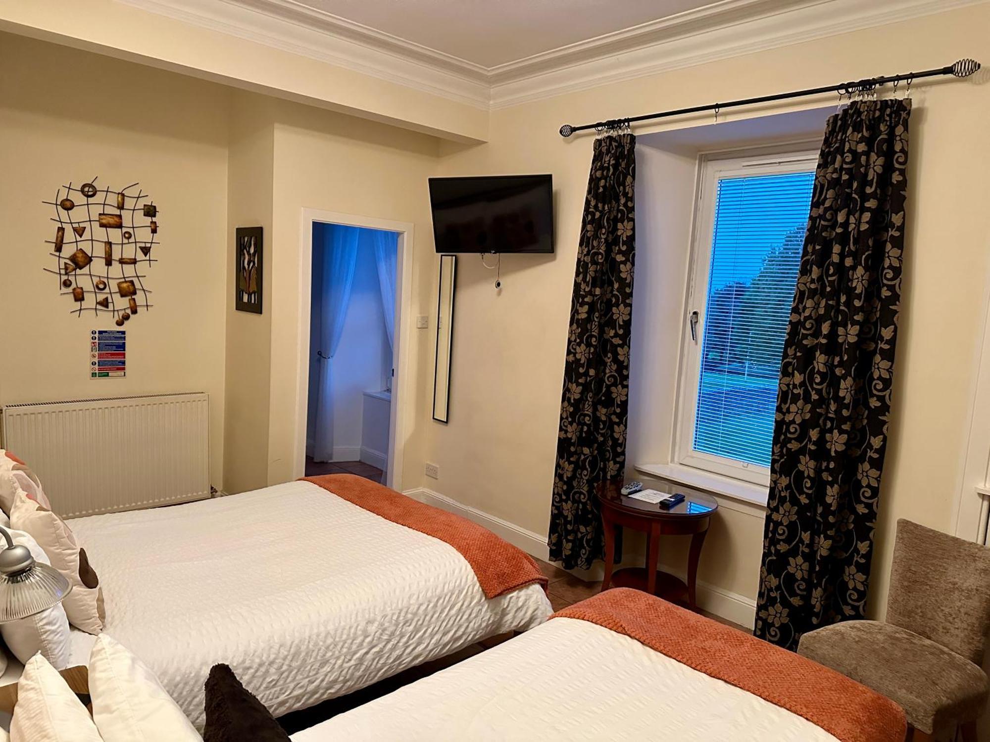 The Elbow Room Kirkcaldy Dış mekan fotoğraf